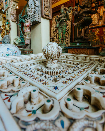 Marble Floor Fountain with gemstone inlay work
